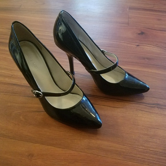 Nine West Black Leather Classic Pumps Heels Ladies Shoes NW7EARA